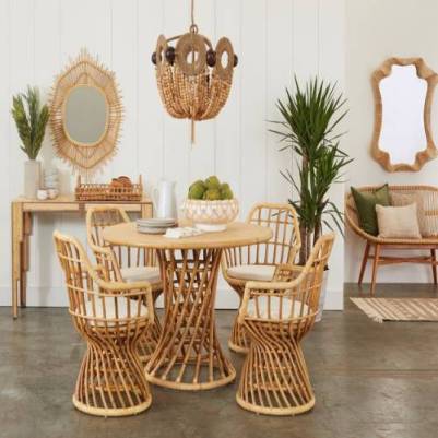 How to Create a Stylish Poolside Retreat with Pool and Rattan Furniture 