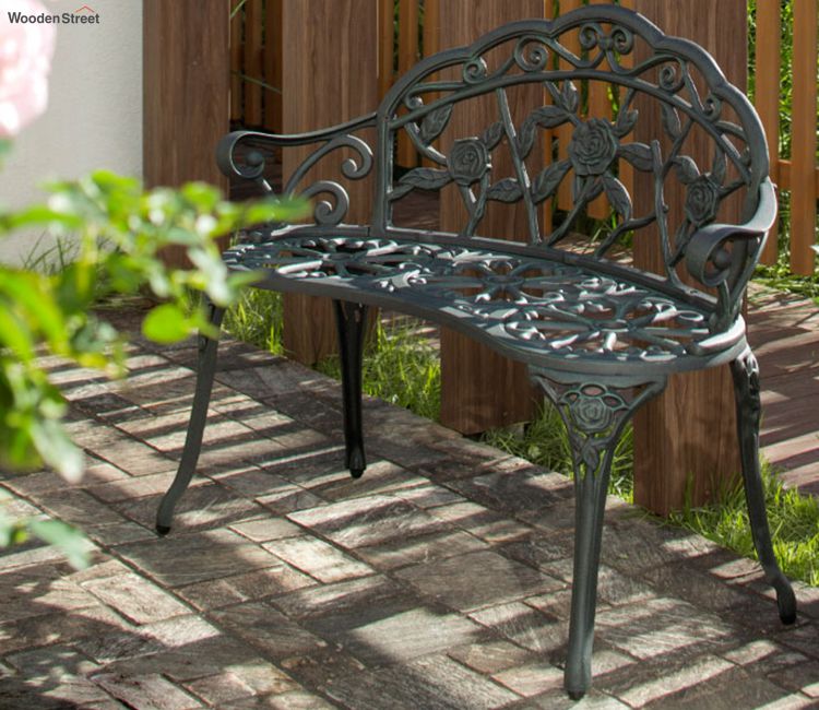 Garden Benches Manufacturers in Canada