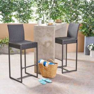 Outdoor Bar Stools Manufacturers in Canada